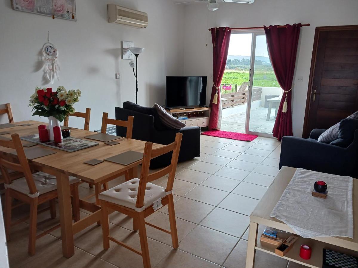 Villa Beautiful 2-Bed House In Mandria  Exterior foto