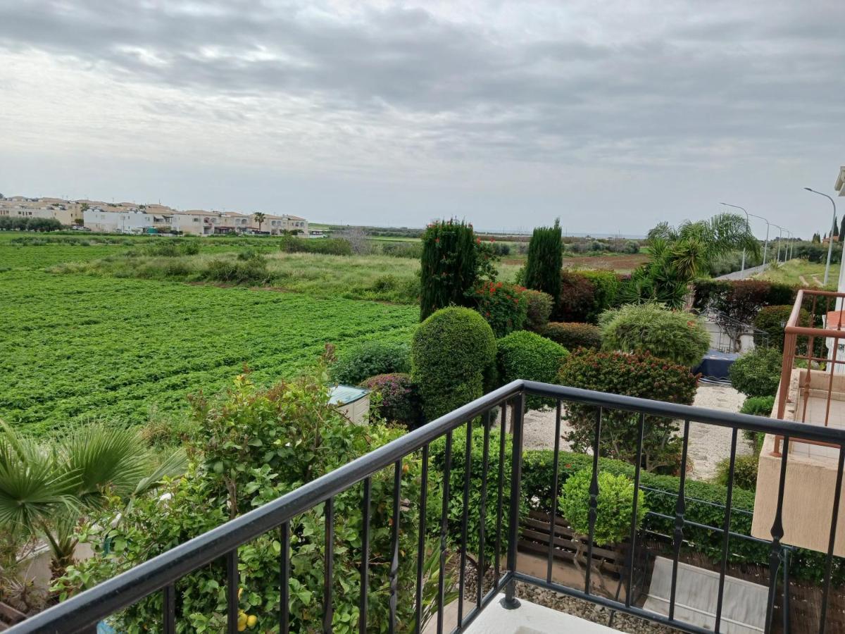 Villa Beautiful 2-Bed House In Mandria  Exterior foto