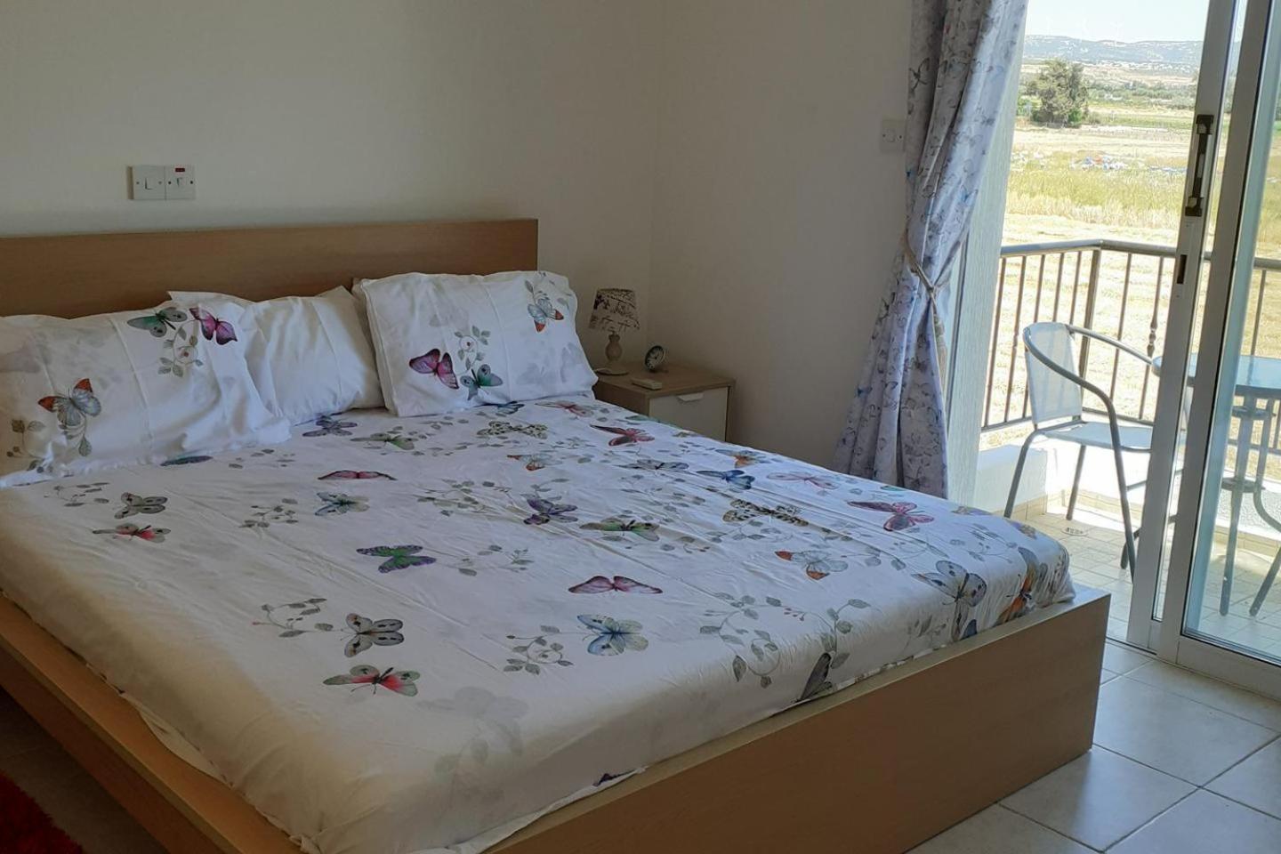 Villa Beautiful 2-Bed House In Mandria  Exterior foto